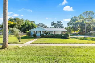 123 SE 1st St, Williston, FL 32696 - Photo 1