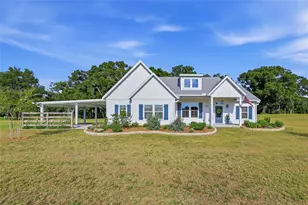 3705 NW 31st Ave, Bell, FL 32619 - Photo 1