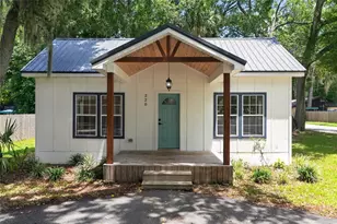 220 NE 1st Ave, Williston, FL 32696 - Photo 1