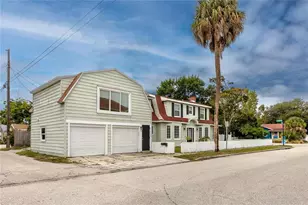 2120 10th St N, Saint Petersburg, FL 33704 - Photo 1