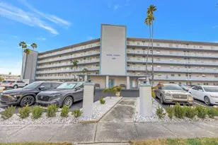 1868 Shore Dr S, South Pasadena, FL 33707 - Photo 1