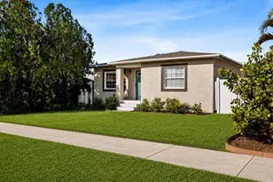 6559 3rd Ave S, Saint Petersburg, FL 33707 - Photo 1
