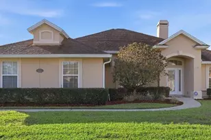 933 Oxford Dr, Saint Augustine, FL 32084 - Photo 1