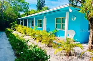 412 73rd Ave, Saint Pete Beach, FL 33706 - Photo 1