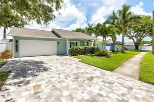 12103 71st Way, Largo, FL 33773 - Photo 1
