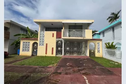 La Milagrosa Calle 4 #Q24, Bayamon, PR 00959 - Photo 1