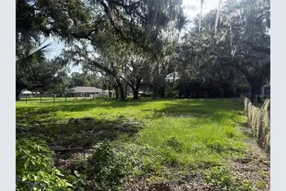 3210 Wallace Branch Road, Plant City, FL 33565 - Photo 1