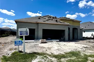2401 Star Apple Wy, Sarasota, FL 34240 - Photo 1