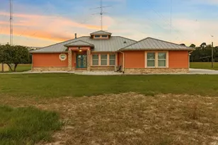 2304 Valley Ridge Ln, Brooksville, FL 34602 - Photo 1