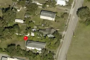 3208 Moores Lake Rd, Dover, FL 33527 - Photo 1