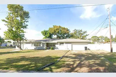 6795 23rd Street S, Saint Petersburg, FL 33712 - Photo 1