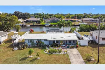 551 W Tarpon Boulevard NW, Port Charlotte, FL 33952 - Photo 1