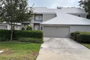 5414 S Crescent Dr, Tampa, FL 33611 - Photo 1