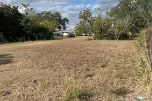 215 Tulane Dr, Avon Park, FL 33825 - Photo 1