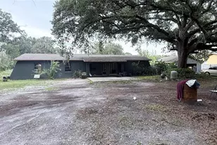 5828 Connell Rd, Plant City, FL 33567 - Photo 1