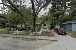 2113 E Ellicott St, Tampa, FL 33610 - Photo 1