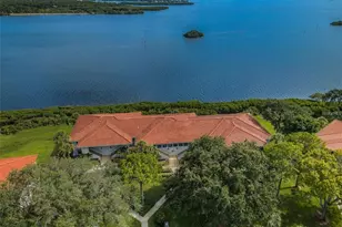 1813 Mariner Dr, Tarpon Springs, FL 34689 - Photo 1