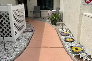 7138 28th Ave Dr W, Bradenton, FL 34209 - Photo 1