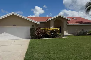 2704 Montague Ct E, Clearwater, FL 33761 - Photo 1