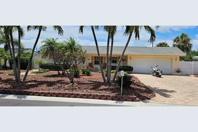 104 25th Street, Belleair Beach, FL 33786 - Photo 1