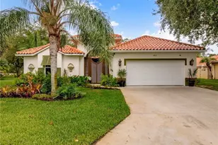 5857 Pine Ridge Cir, Vero Beach, FL 32967 - Photo 1