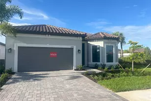 6151 Winding Pne Dr, Nokomis, FL 34275 - Photo 1