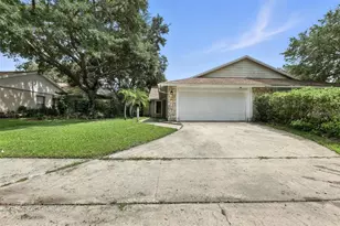 4554 Heritage Oak Dr, Orlando, FL 32808 - Photo 1