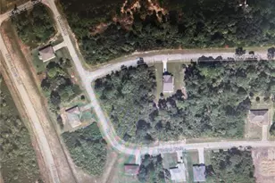 5010 Pinetree Cir, Labelle, FL 33935 - Photo 1