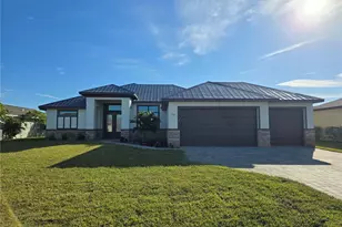 78 Broadmoor Ln, Rotonda West, FL 33947 - Photo 1