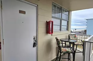 1233 S Atlantic Ave, Daytona Beach, FL 32118 - Photo 1