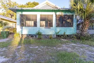 205 S 13th St, Palatka, FL 32177 - Photo 1