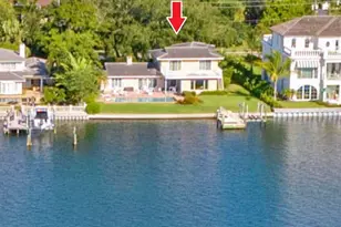 1241 Snell Isle Blvd NE, Saint Petersburg, FL 33704 - Photo 1