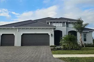 10021 Santa Fe Lk Ct, Sarasota, FL 34241 - Photo 1