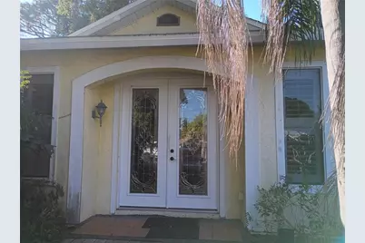 1092 N Florida Avenue, Tarpon Springs, FL 34689 - Photo 1