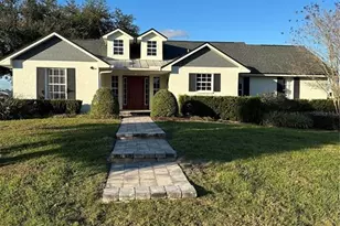 812 Jameson Rd, Lithia, FL 33547 - Photo 1