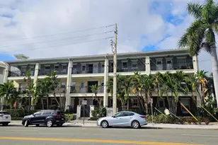 201 6th St S, Saint Petersburg, FL 33701 - Photo 1