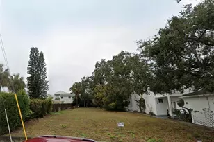 438 Grant St, Dunedin, FL 34698 - Photo 1