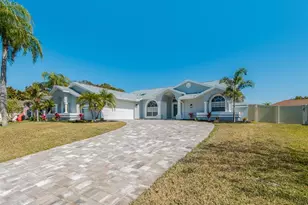 2825 Resnik Cir E, Palm Harbor, FL 34683 - Photo 1