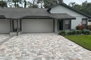 4629 Oak Forest Dr E, Sarasota, FL 34231 - Photo 1