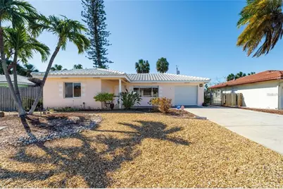 88 45th Avenue, Saint Pete Beach, FL 33706 - Photo 1