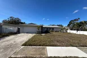 10428 137th Ln, Largo, FL 33774 - Photo 1