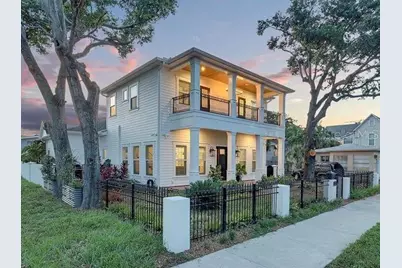 608 Grove Street N, Saint Petersburg, FL 33701 - Photo 1