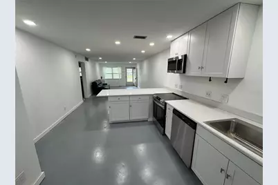 5720 13th Avenue N #106B, Saint Petersburg, FL 33710 - Photo 1