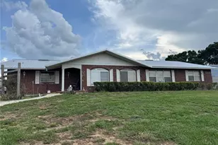 400 W 4th Ct, Frostproof, FL 33843 - Photo 1