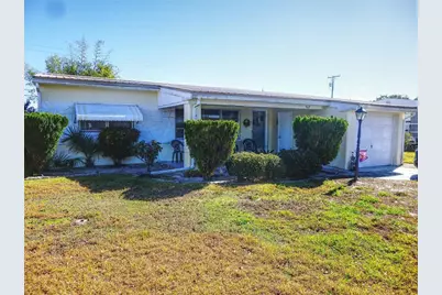 307 Stanley Avenue, Frostproof, FL 33843 - Photo 1