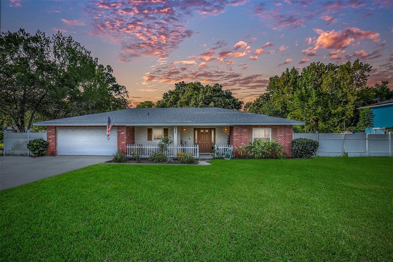 280 W Pershing Dr, Lake Alfred, FL 33850 MLS L4932616 Coldwell Banker