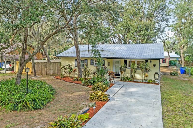 1460 W Gladiola Dr, Avon Park, FL 33825 MLS L4934827 Coldwell Banker