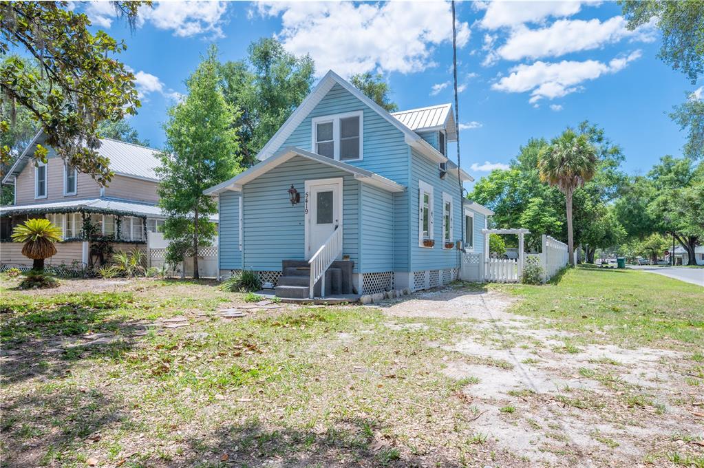 5419 9th St, Zephyrhills, FL 33542 - MLS L4936533 - Coldwell Banker