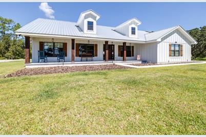 784 Strickland Lane, Auburndale, FL 33823 - Photo 1
