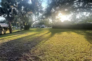 419 Princess Pl, Lakeland, FL 33803 - Photo 1